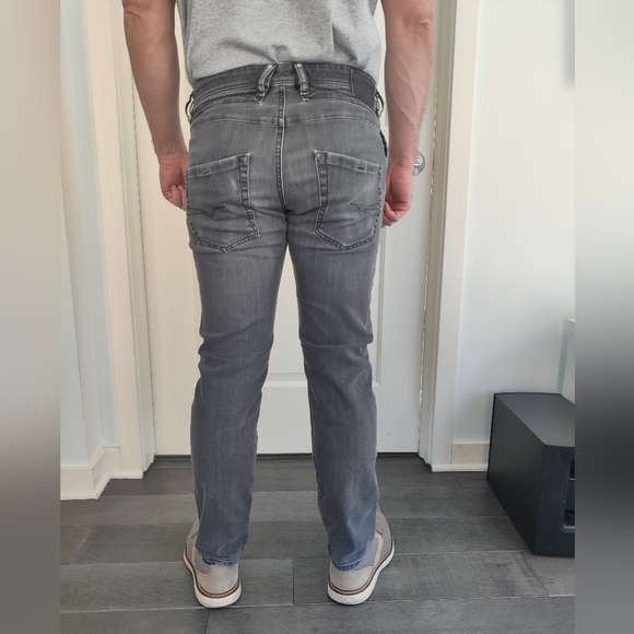 *Missing Button* Diesel Gray Jeans Belther Jeans - Picture 5 of 13